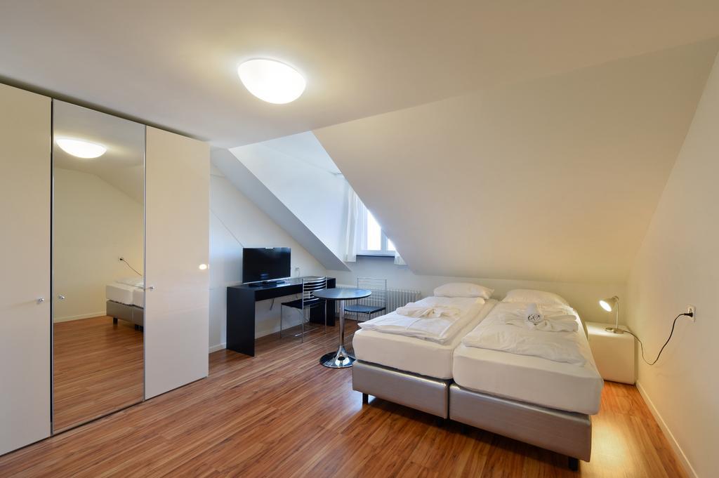 Apartamento Swiss Star California - Self Check-In Zúrich Exterior foto