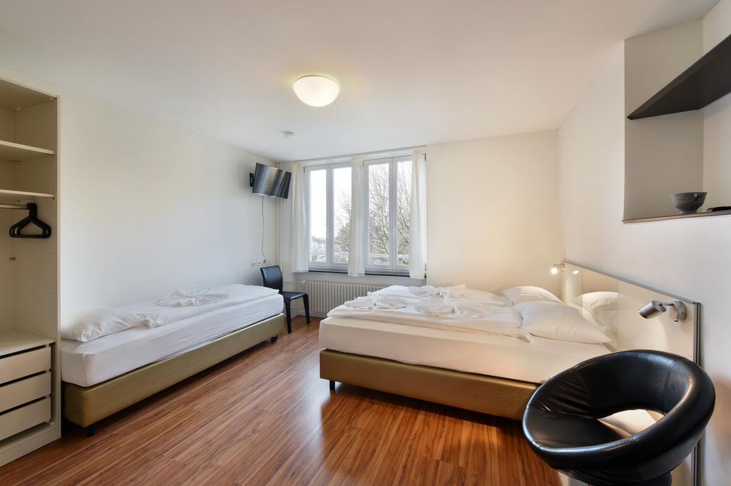Apartamento Swiss Star California - Self Check-In Zúrich Exterior foto
