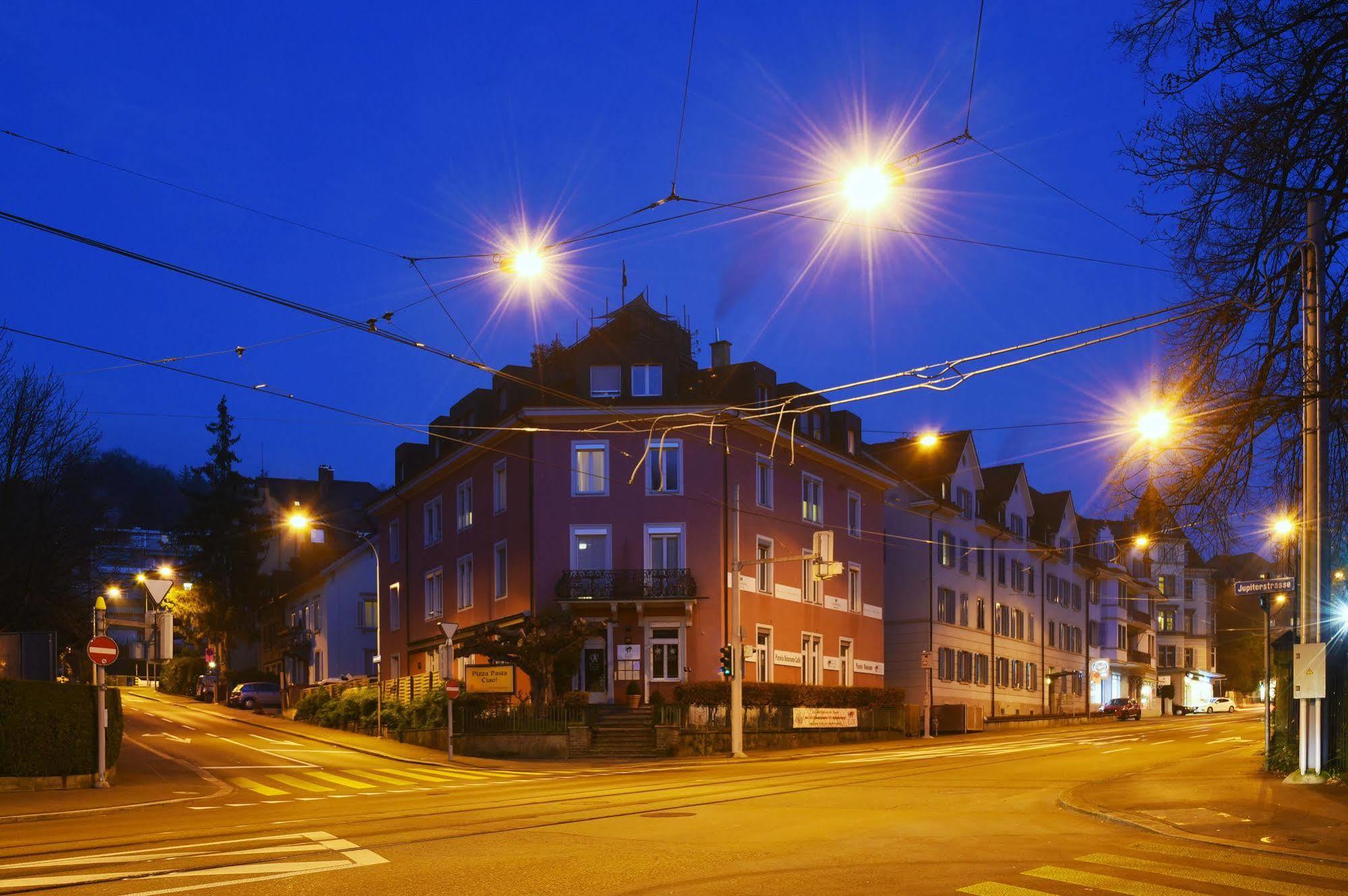 Apartamento Swiss Star California - Self Check-In Zúrich Exterior foto