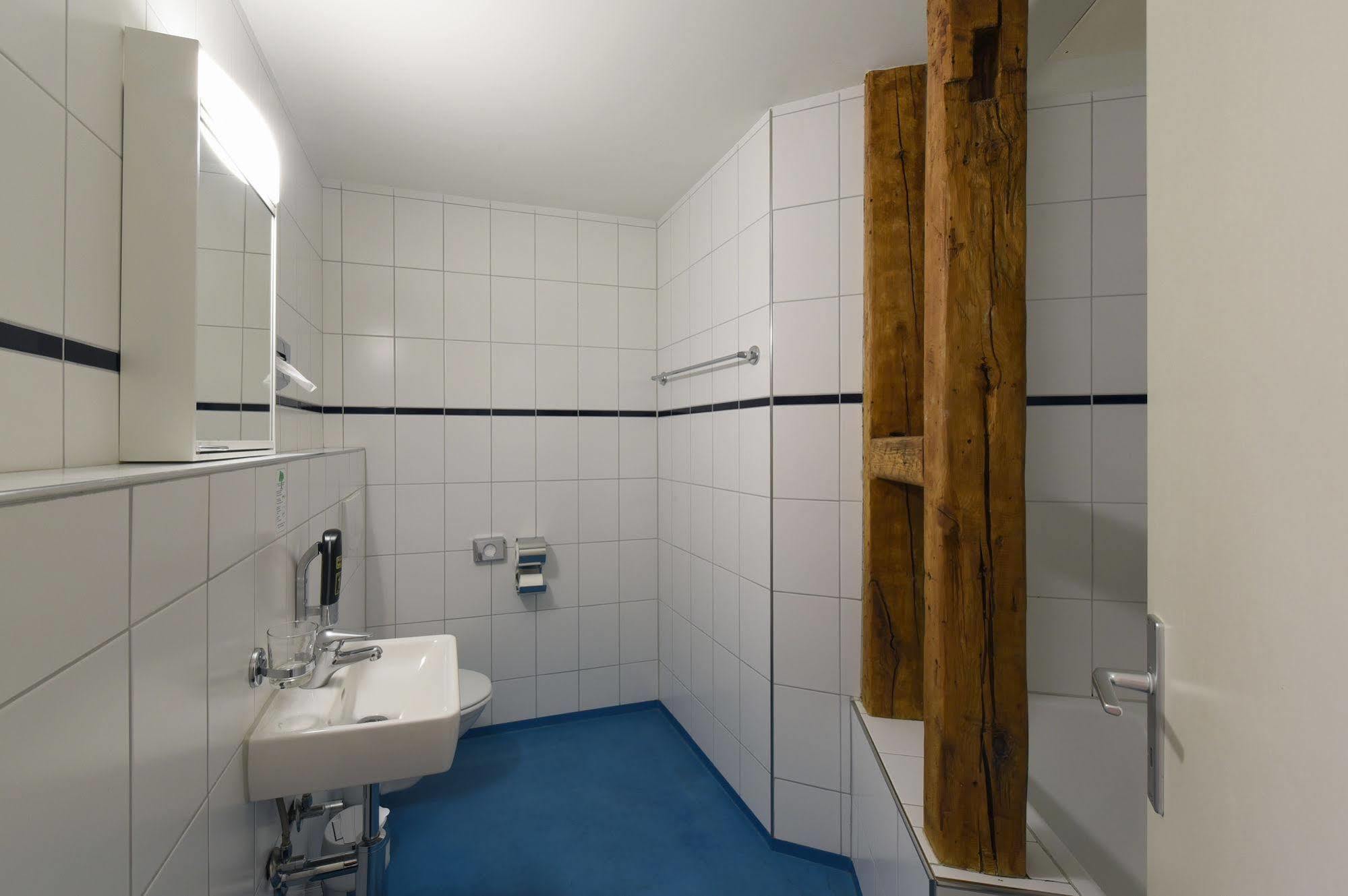 Apartamento Swiss Star California - Self Check-In Zúrich Exterior foto