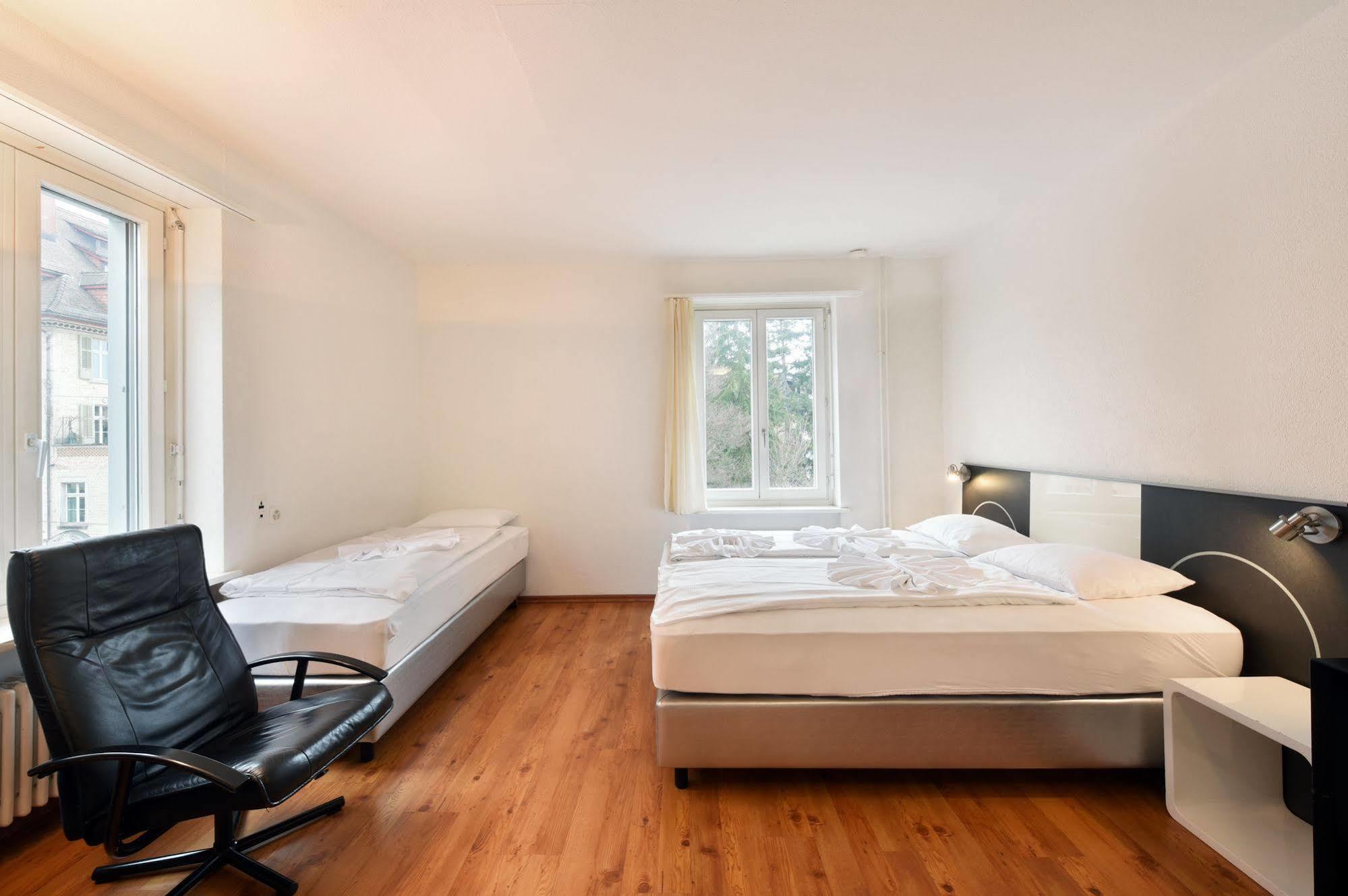 Apartamento Swiss Star California - Self Check-In Zúrich Exterior foto